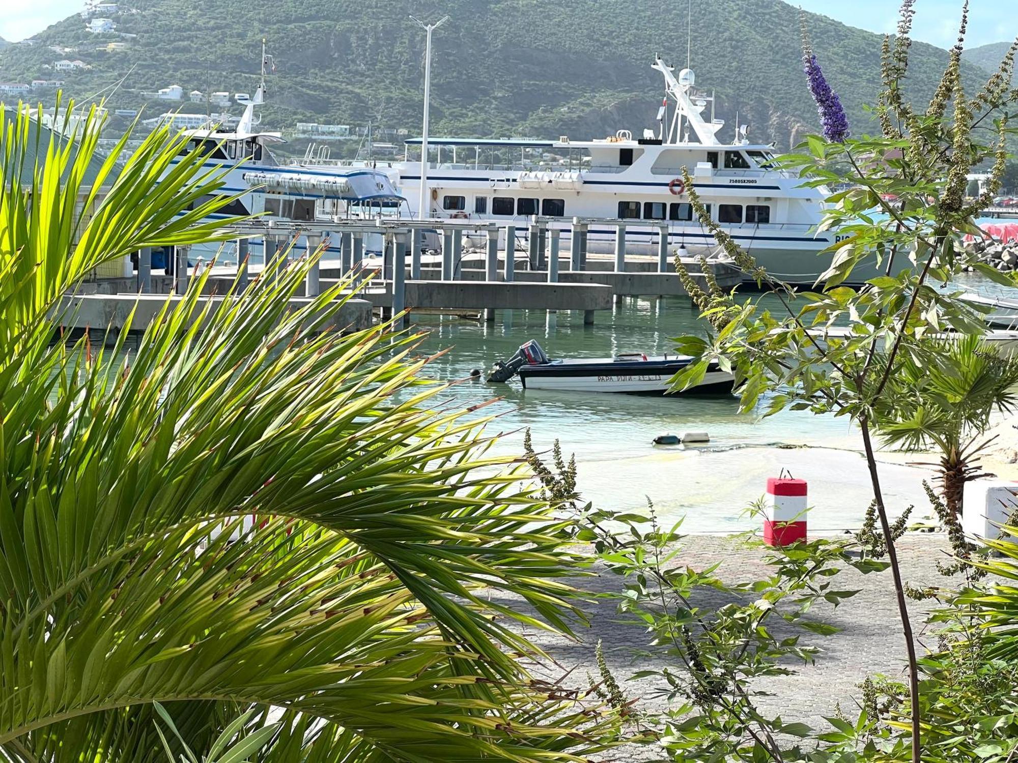 Appartement Neuf En Plein Coeur De Philipsburg Philipsburg  Ngoại thất bức ảnh