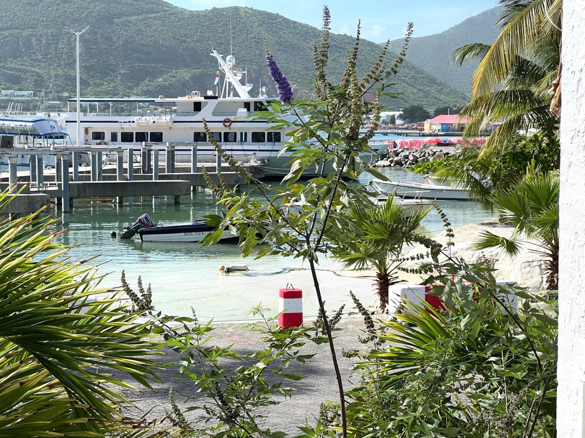 Appartement Neuf En Plein Coeur De Philipsburg Philipsburg  Ngoại thất bức ảnh